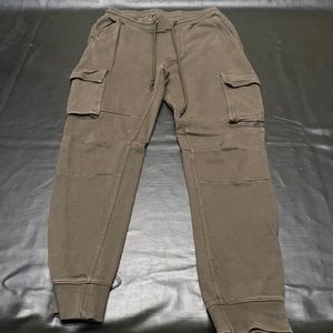Forever 21 Mens Medium olive green pants